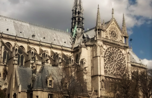 Ataque ocorreu na Basílica Notre-Dame