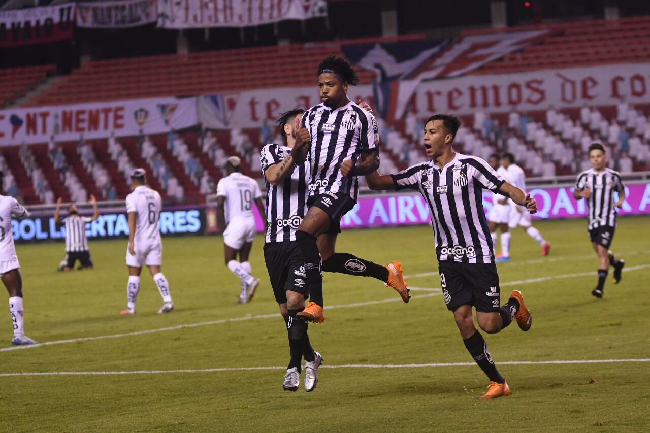 Santos venceu no Equador e abriu boa vantagem nas oitavas da Libertadores