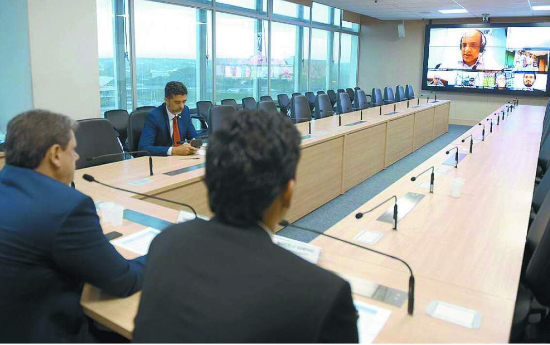 Tarcísio se reuniu, por videoconferência, com presidentes de associações empresariais portuárias