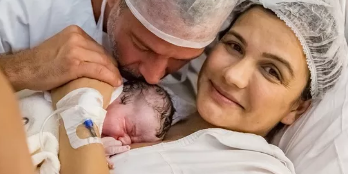 Rayan, terceiro filho de Kyra Gracie com Malvino Salvador, nasceu nesta sexta