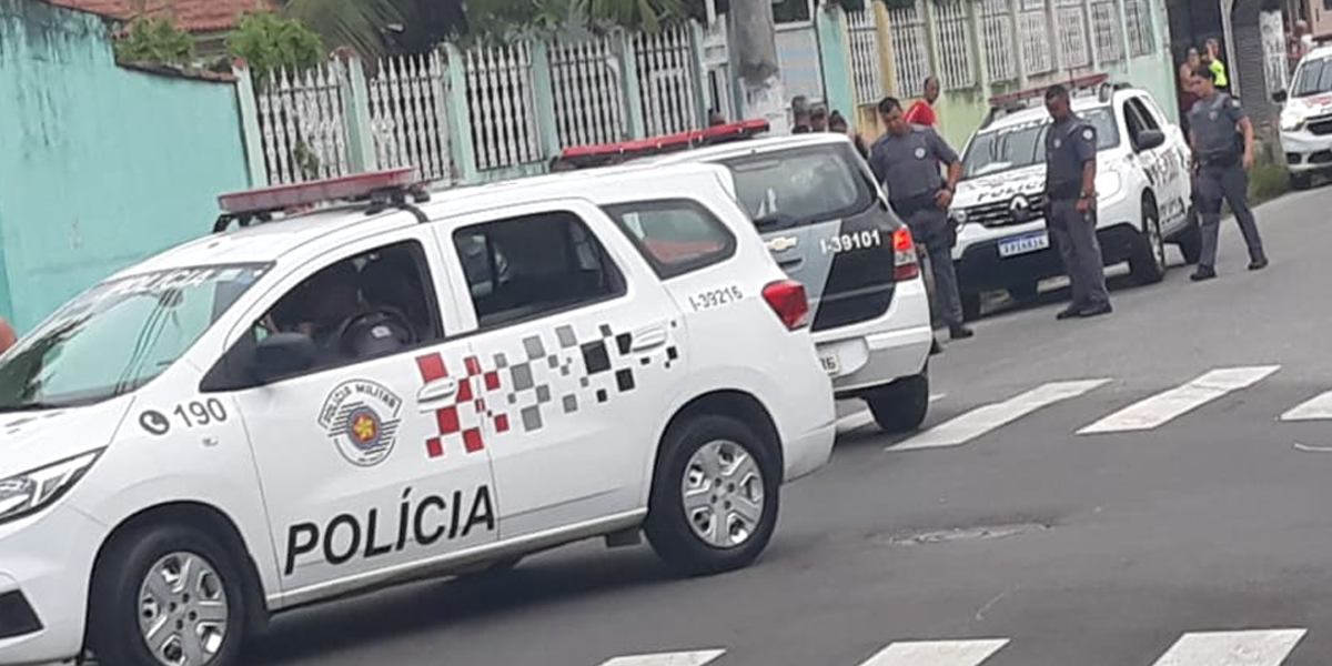 Mulher foi baleada na manhã de terça-feira (19) na Rua Carijós 