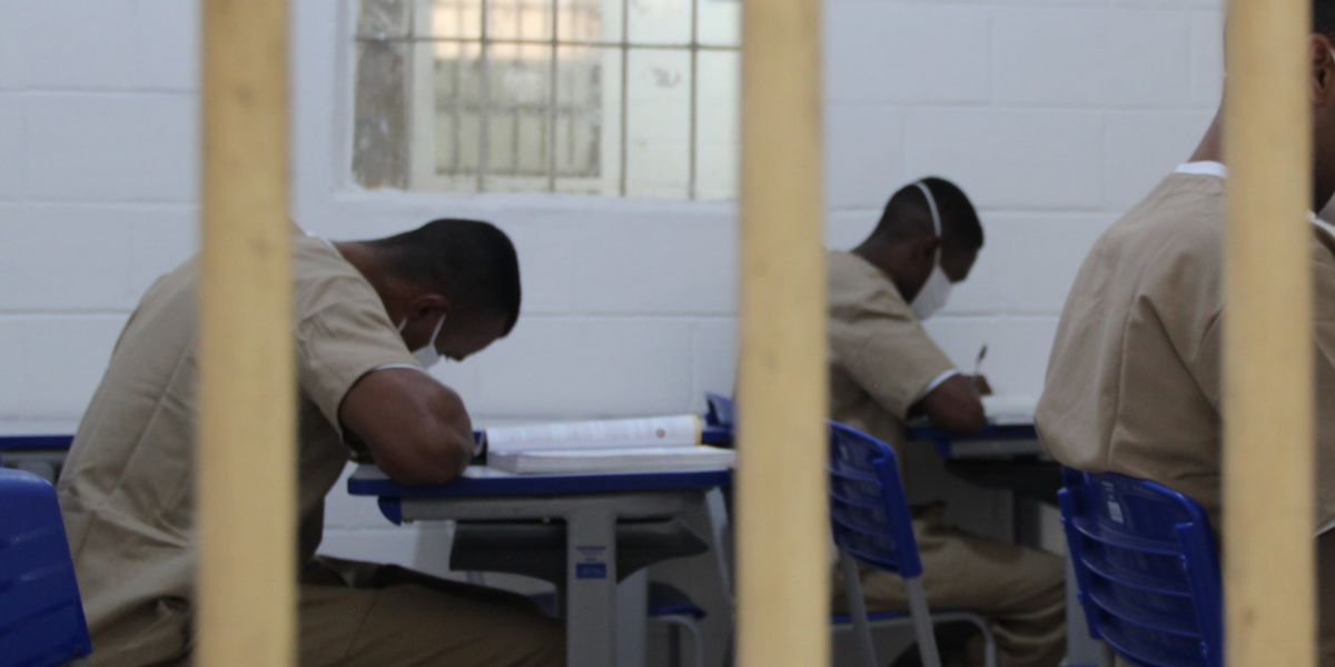 Em São Vicente, 122 detentos participarão do cursinho preparatório para o Enem 