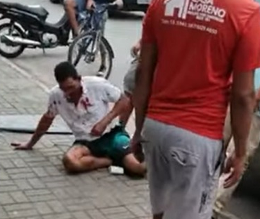 Ladrão foi agredido por populares antes da chegada da Polícia Militar 