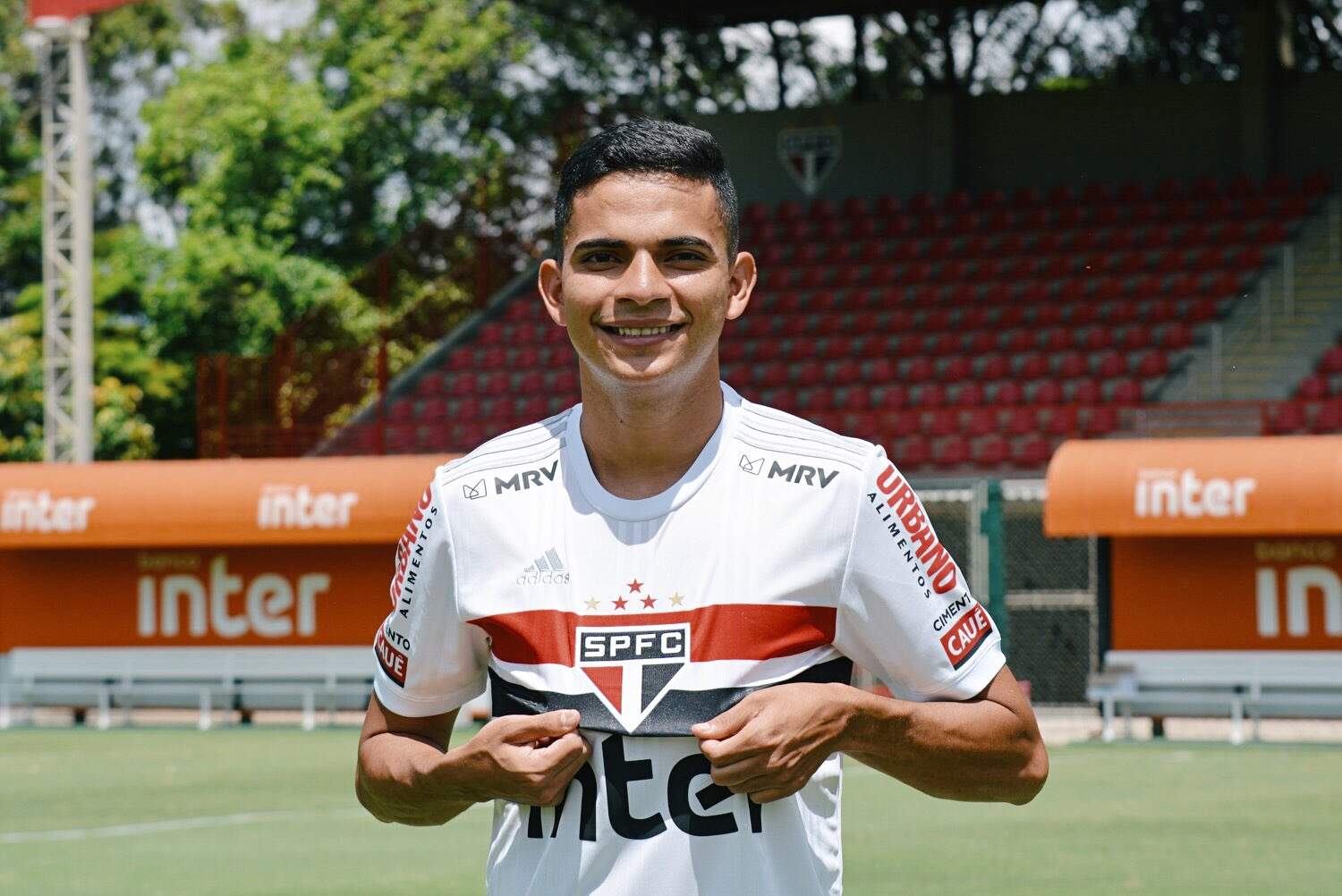 São Paulo anuncia contratação do atacante Bruno Rodrigues