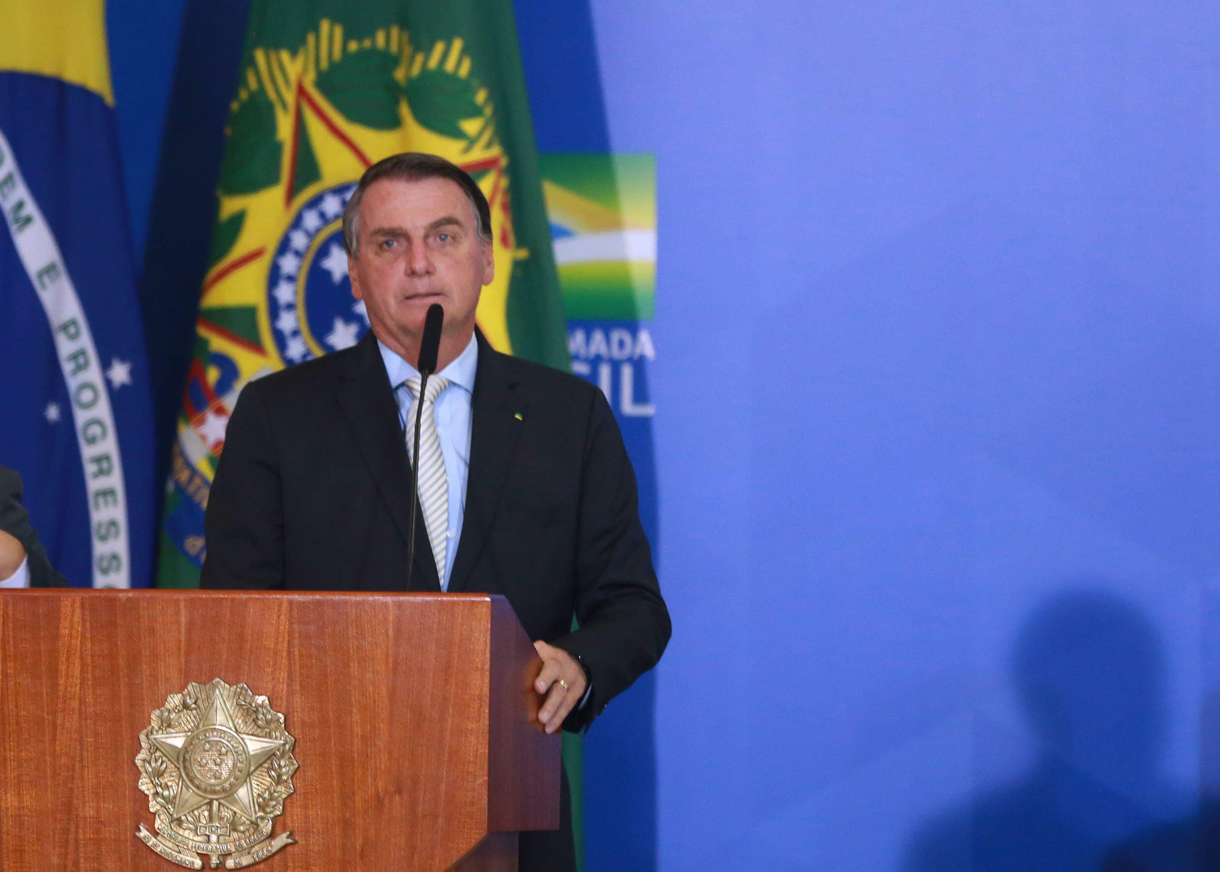 Bolsonaro sinalizou para retorno do auxílio emergencial pelos próximos quatro meses