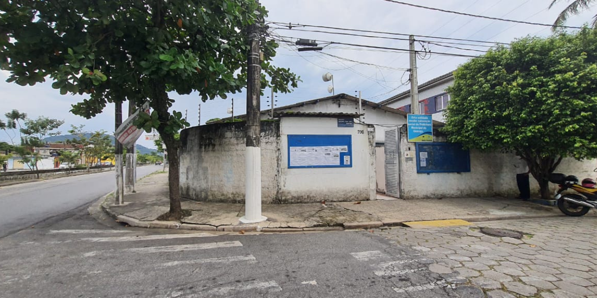 Instituição está localizada na Av. Adriano Dias dos Santos, número 700, em Guarujá