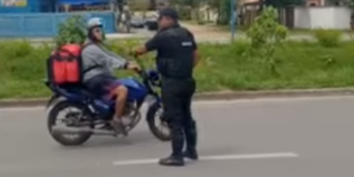 Homem vestido de segurança aplica 'falsa blitz' em motoboy no litoral de SP