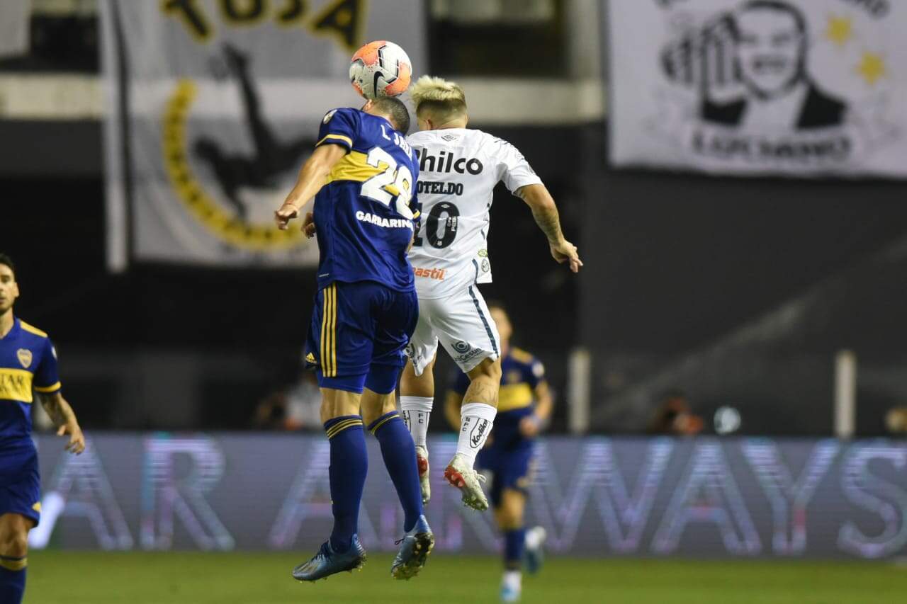 Santos e Boca Juniors se enfrentaram na Vila Belmiro em janeiro pela semifinal da Libertadores 