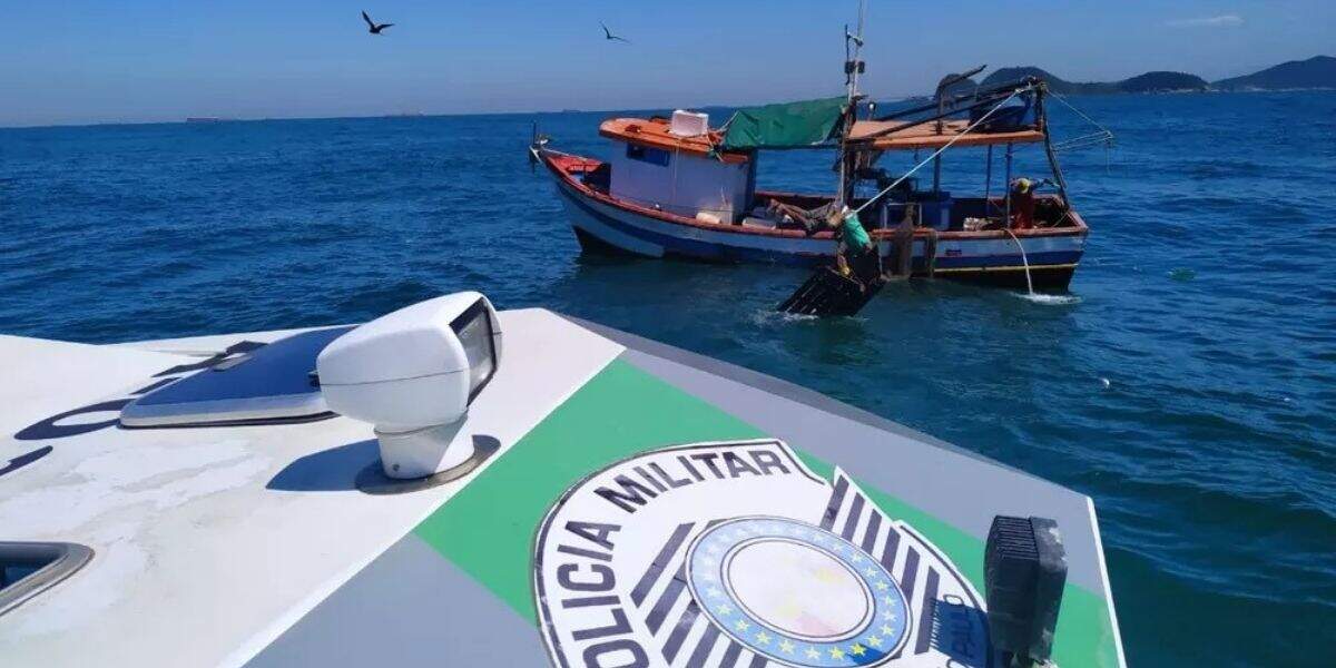 Foram elaborados quatro autos de infração ambiental aos pescadores, o que totalizou R$62.720,00