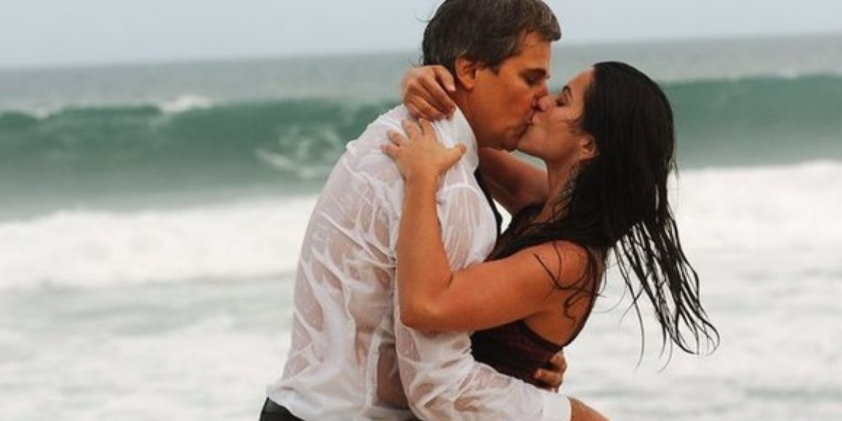 Em 'América', o amor proibido resulta em uma das mais belas cenas de beijo da televisão brasileira