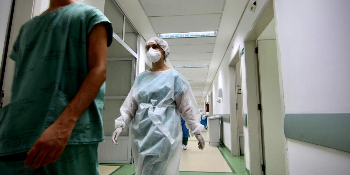 Pandemia pode manter níveis críticos ao longo de abril, diz Fiocruz