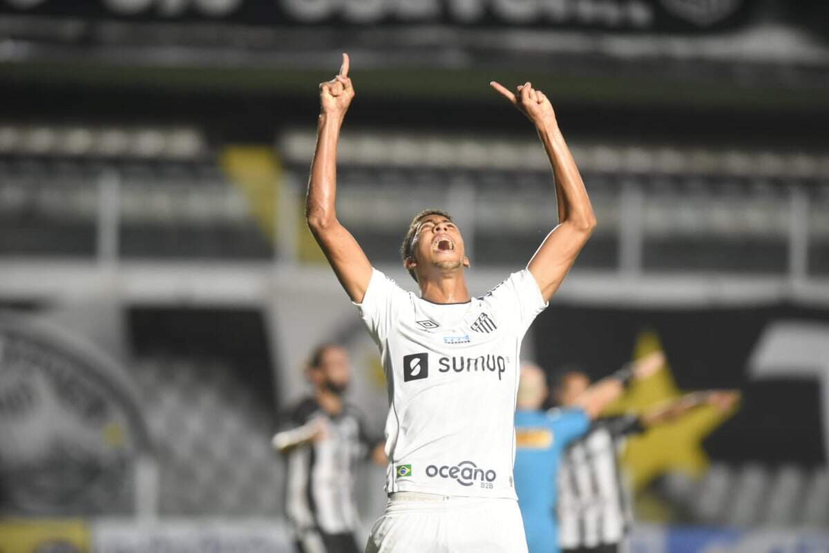 Bruno Marques marcou o gol que garantiu a segunda vitória do Peixe no estadual